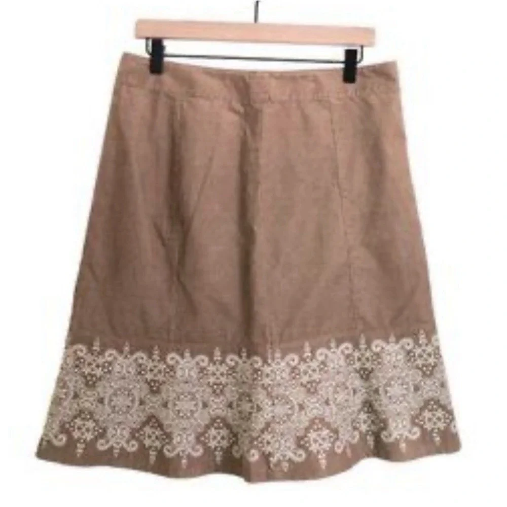 Ann Tylor Women Midi Skirt Size 6 embroidered Trim corduroy  Zipper Lightweight‎